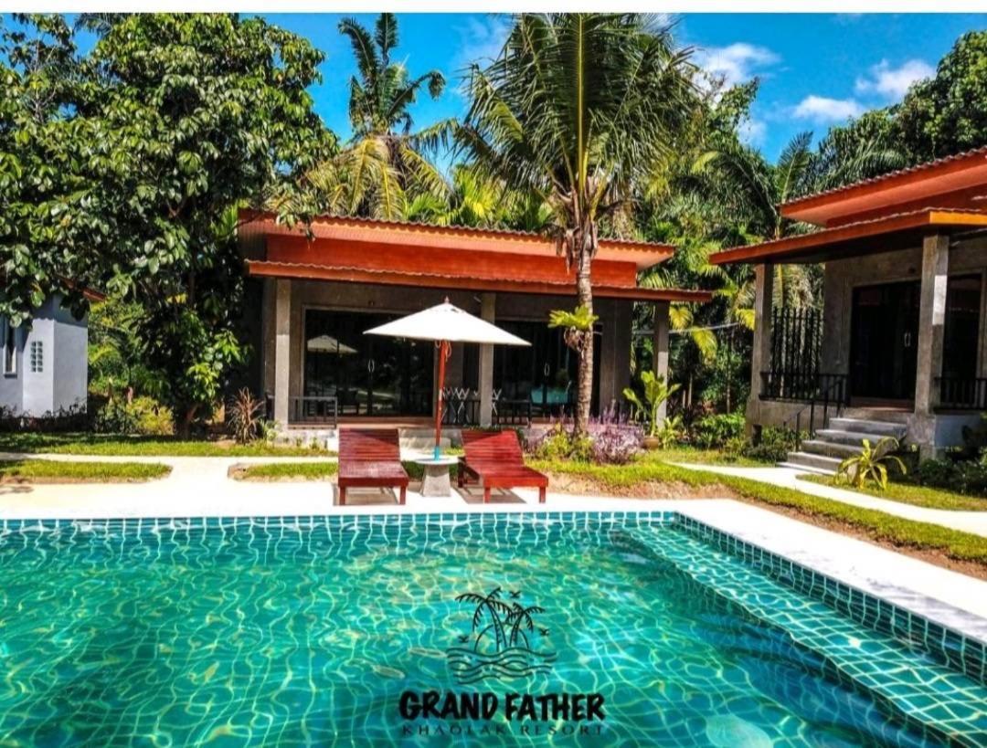 Grandfather Khaolak Resort カオラック エクステリア 写真